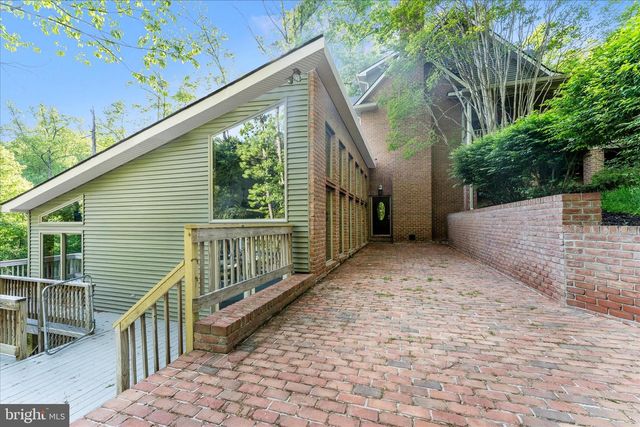 5019 OLD SWIMMING POOL RD, Frederick, MD 21703
