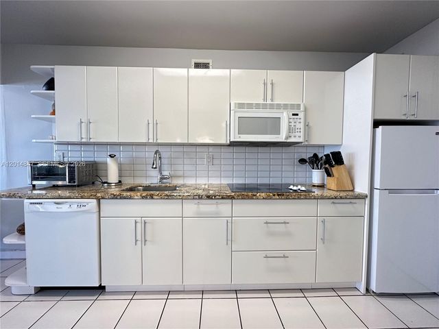 100 Lincoln Rd 1012, Miami Beach, FL 33139