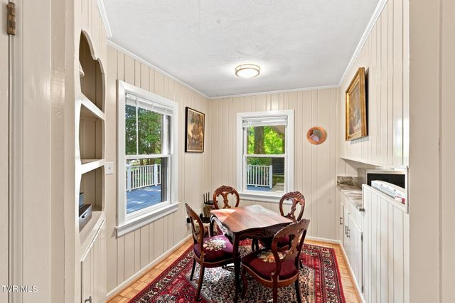 599 Green Hill Road, Bristol, VA 24201