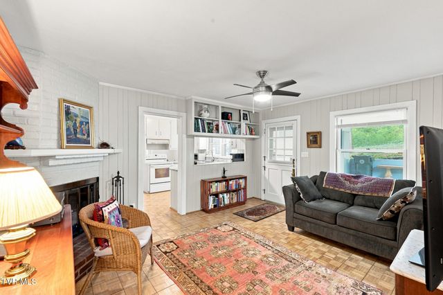 599 Green Hill Road, Bristol, VA 24201