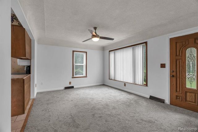 30930 Pennsylvania Road, Romulus, MI 48174