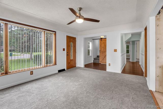 30930 Pennsylvania Road, Romulus, MI 48174