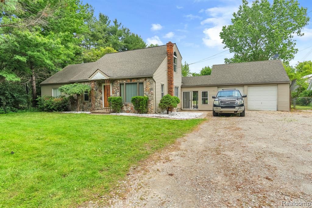 30930 Pennsylvania Road, Romulus, MI 48174