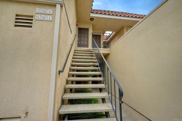 2251 Altisma Way 202, Carlsbad, CA 92009