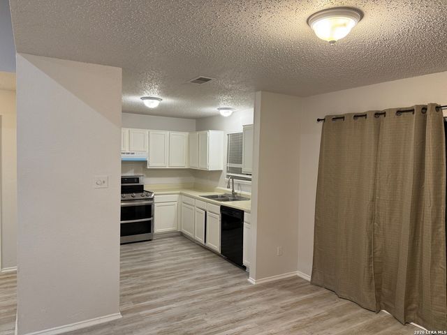 11371 FISH SPGS, San Antonio, TX 78245