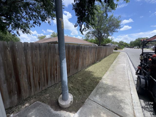 11371 FISH SPGS, San Antonio, TX 78245