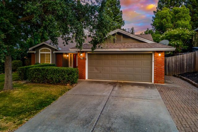 126 Manseau Dr, Folsom, CA 95630