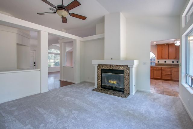 126 Manseau Dr, Folsom, CA 95630