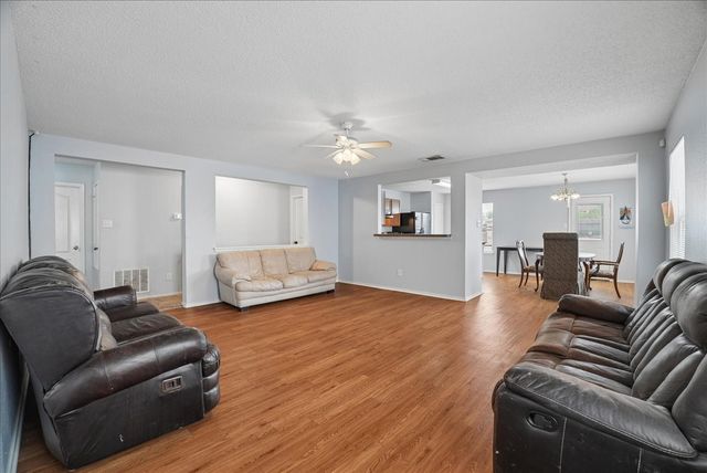 9103 Prairie Bluff Drive, Dallas, TX 75227