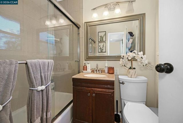 933 Santa Lucia Dr, Pleasant Hill, CA 94523