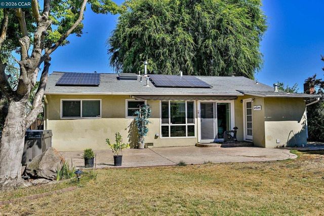 933 Santa Lucia Dr, Pleasant Hill, CA 94523