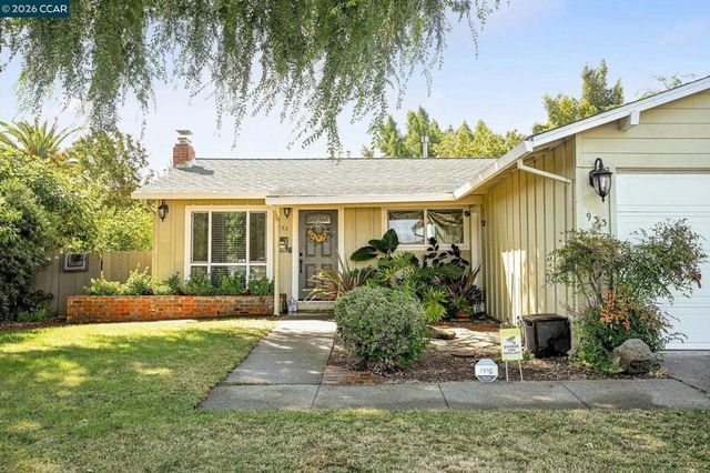 933 Santa Lucia Dr, Pleasant Hill, CA 94523