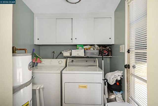 933 Santa Lucia Dr, Pleasant Hill, CA 94523