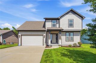 21141 Noble Street, Spring Hill, KS 66083