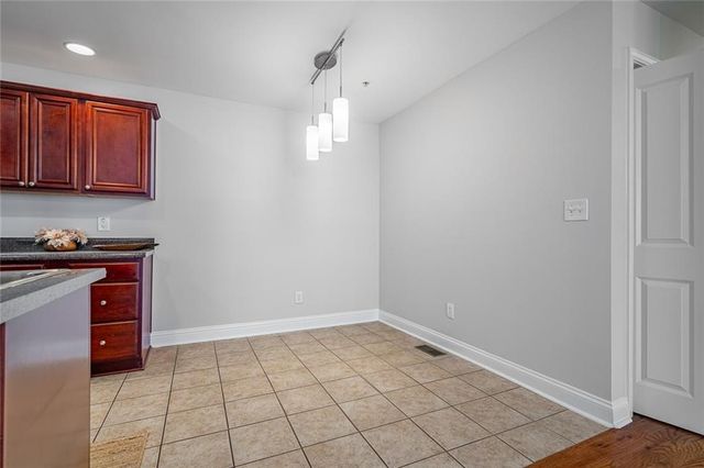 402 Madison SE Lane 402, Smyrna, GA 30080