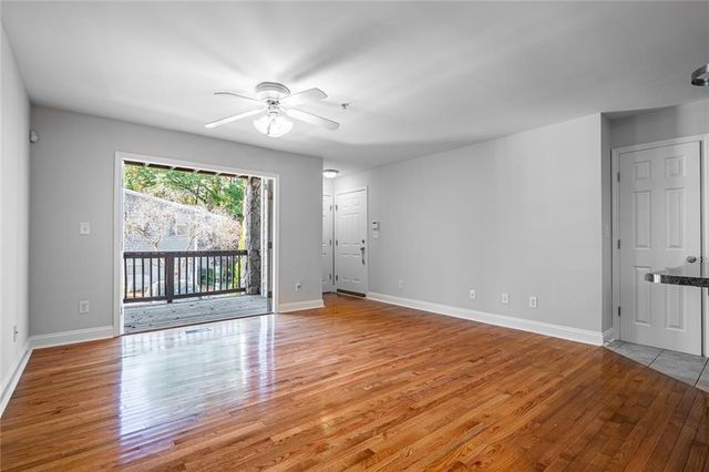 402 Madison SE Lane 402, Smyrna, GA 30080