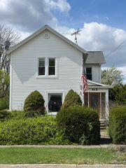515 S Pearl Street, Tecumseh, MI 49286