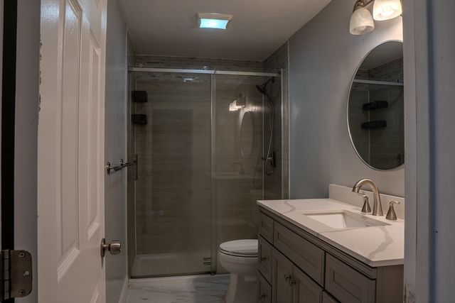 2 Sterling Ln 2, Haverhill, MA 01835