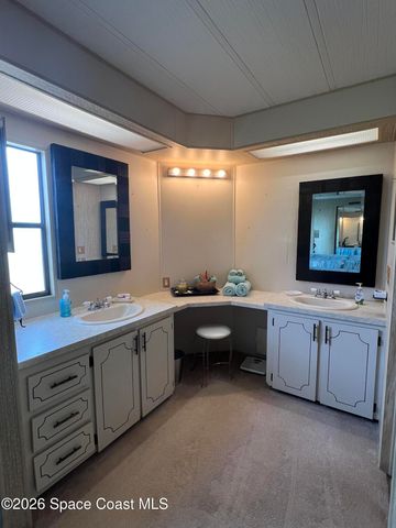 5380 Bannock Street O6, Micco, FL 32976