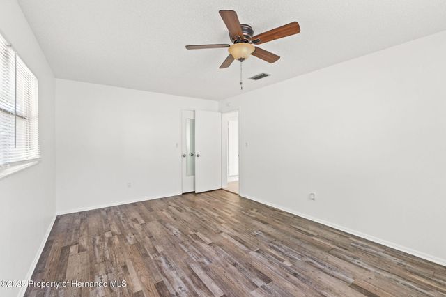 4554 Essex Lane, Spring Hill, FL 34606