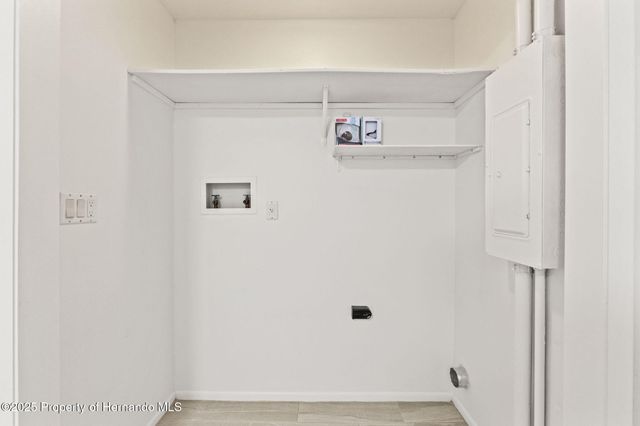 4554 Essex Lane, Spring Hill, FL 34606