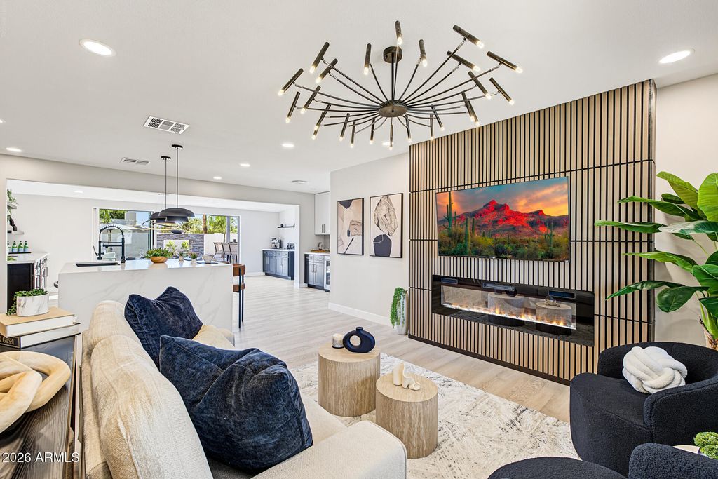 8403 E HEATHERBRAE Drive, Scottsdale, AZ 85251 — photo 4