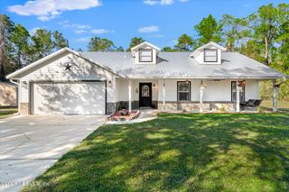 203 PINECREST Circle, San Mateo, FL 32187