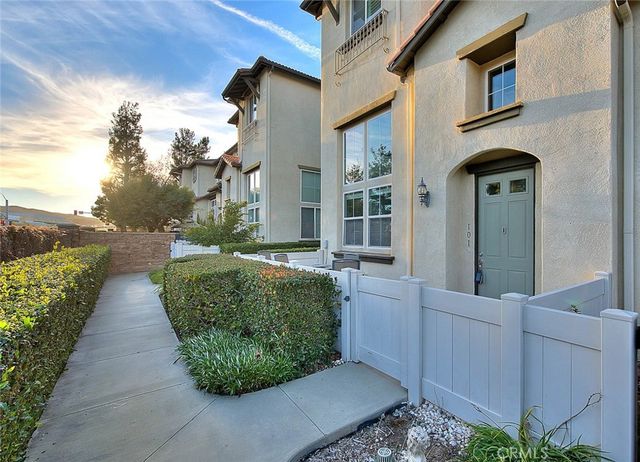 33810 Willow Haven 101, Murrieta, CA 92563