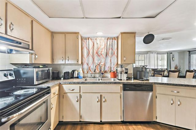 8907 PANDORA LANE, Port Richey, FL 34668
