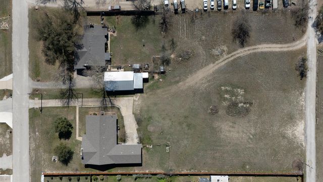 61 Family CIR, Hutto, TX 78634