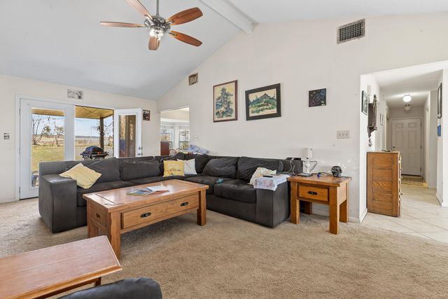 61 Family CIR, Hutto, TX 78634