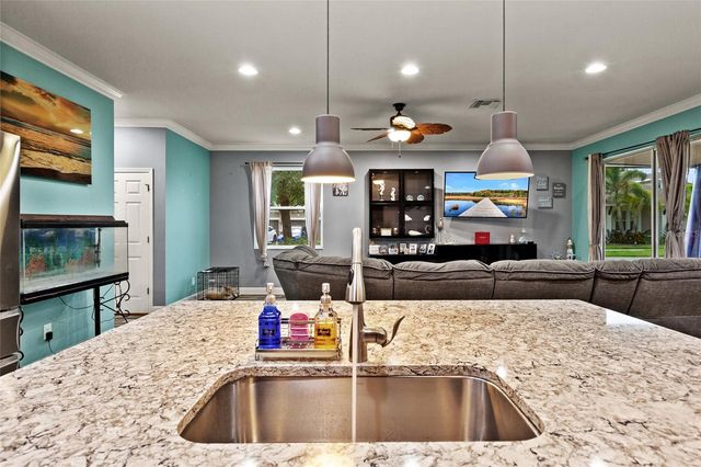 7502 SEA LILLY COURT, Apollo Beach, FL 33572