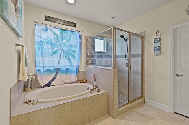 7502 SEA LILLY COURT, Apollo Beach, FL 33572