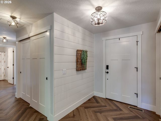 1800 N CEDAR St, Newberg, OR 97132