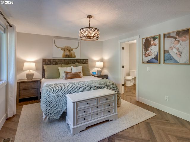 1800 N CEDAR St, Newberg, OR 97132
