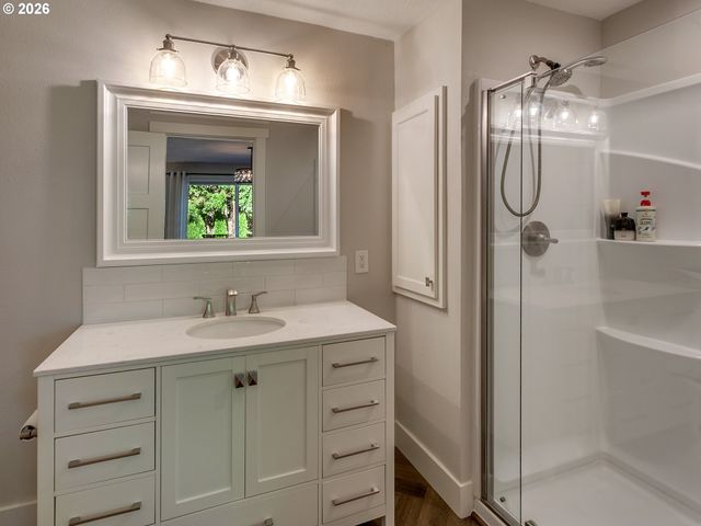 1800 N CEDAR St, Newberg, OR 97132