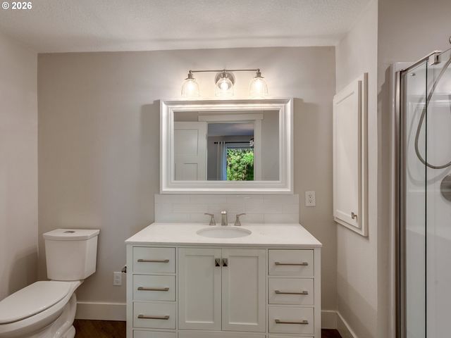 1800 N CEDAR St, Newberg, OR 97132