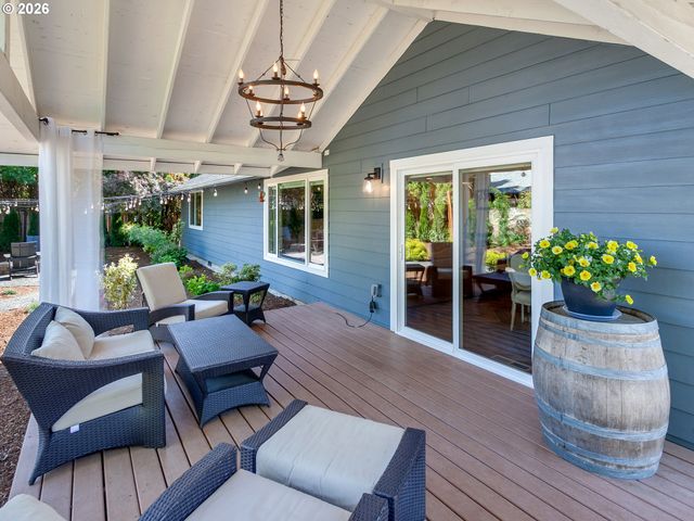 1800 N CEDAR St, Newberg, OR 97132