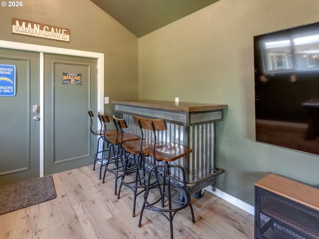 1800 N CEDAR St, Newberg, OR 97132