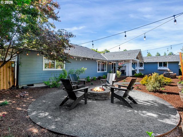 1800 N CEDAR St, Newberg, OR 97132