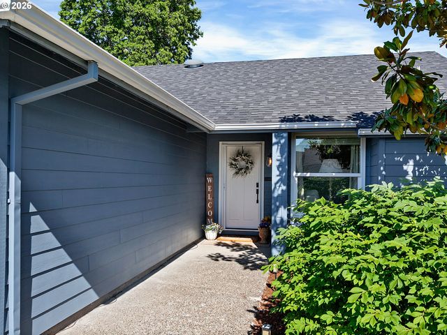 1800 N CEDAR St, Newberg, OR 97132