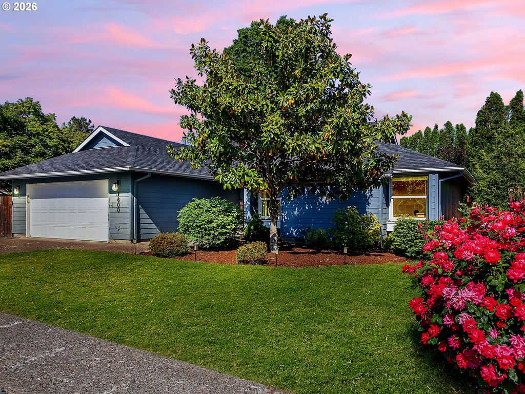 1800 N CEDAR St, Newberg, OR 97132