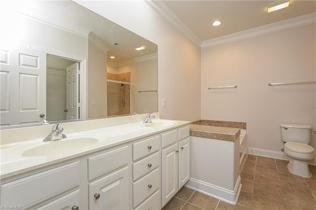 604 Southlake Court, Lexington, NC 27295
