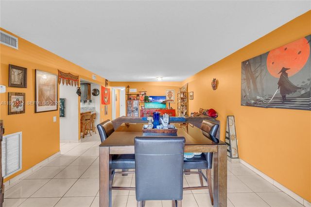 6411 SW 116th Ct E, Miami, FL 33173