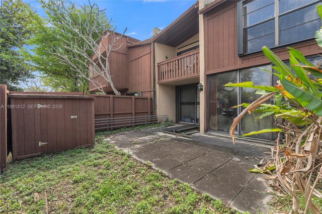 6411 SW 116th Ct E, Miami, FL 33173