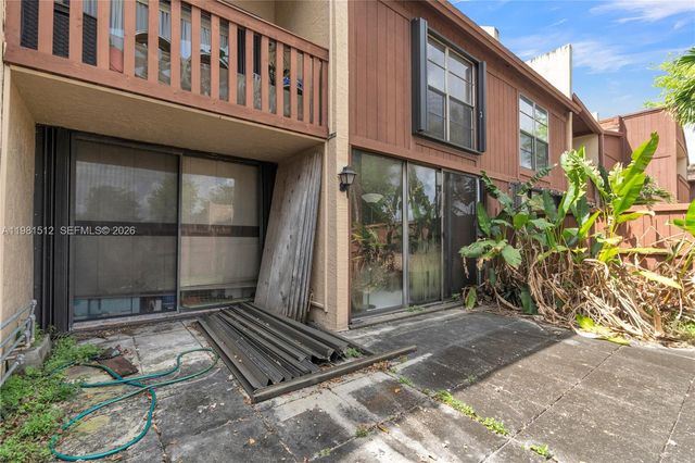 6411 SW 116th Ct E, Miami, FL 33173