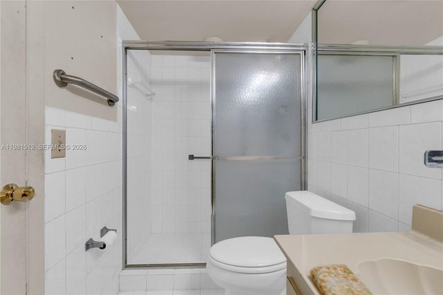 6411 SW 116th Ct E, Miami, FL 33173