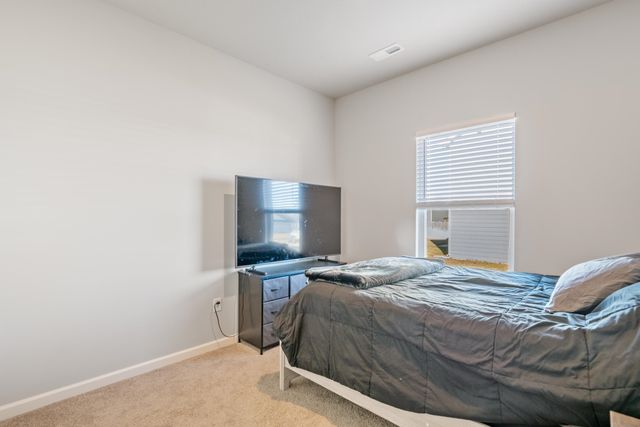 1335 E Skyview Dr, El Dorado, KS 67042