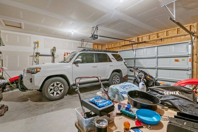 1335 E Skyview Dr, El Dorado, KS 67042