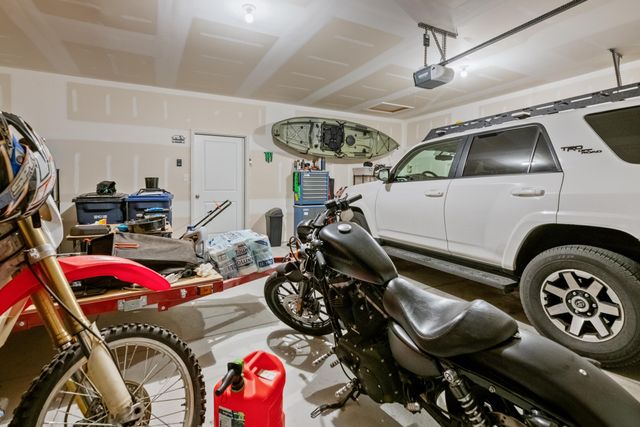 1335 E Skyview Dr, El Dorado, KS 67042